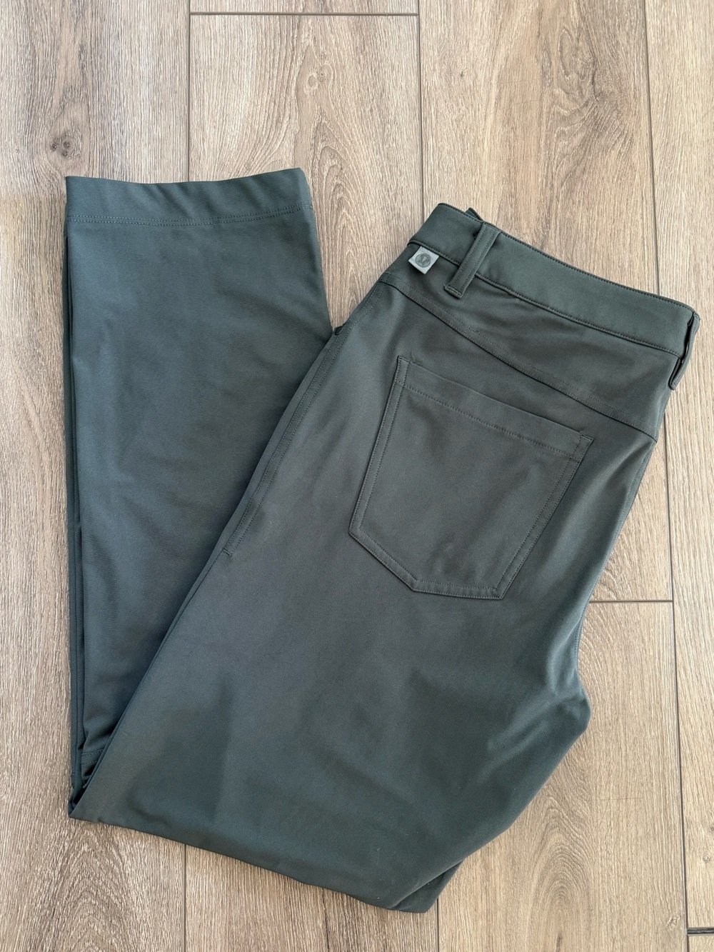 Lululemon ABC Classic Fit Warpstreme 5 Pocket Pant Men’s 32x29 Green Sage M5968S